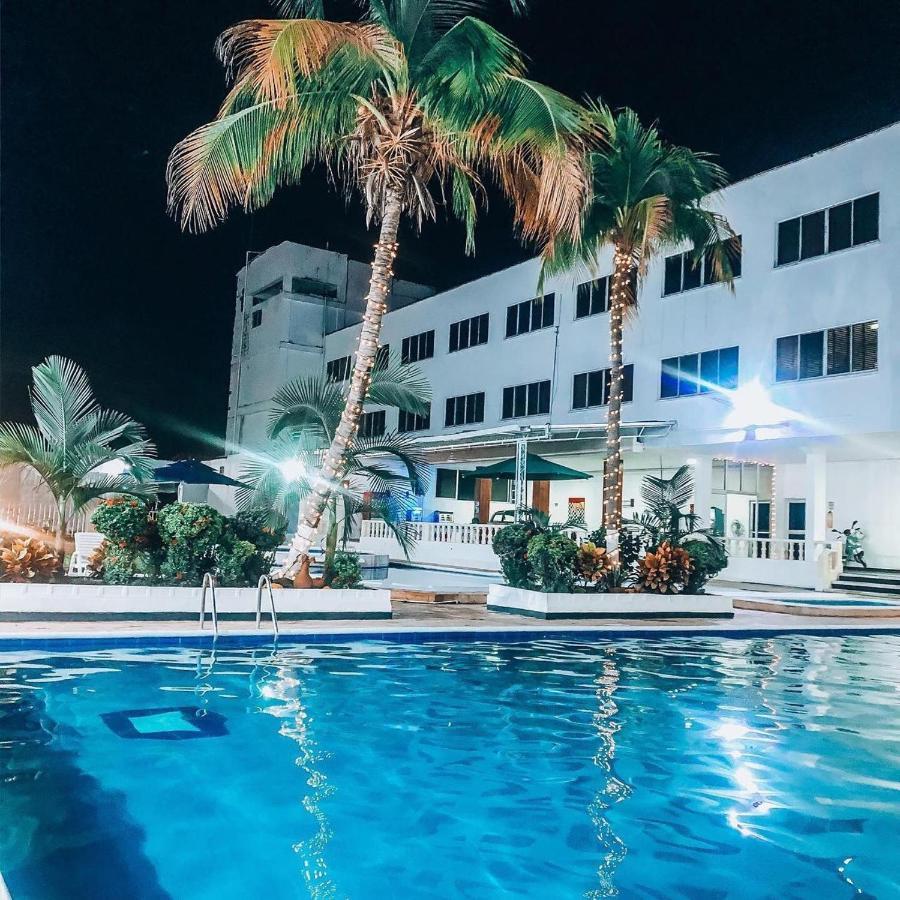 Hotel Mall Santana Del Rio La Dorada Ngoại thất bức ảnh